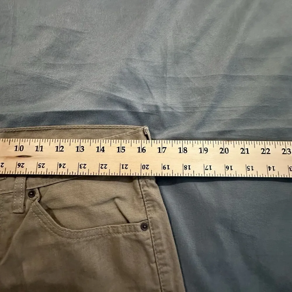 Levi's 505 Khaki Pants Regular Fit Straight Leg Brown Mens 32x30 Trousers